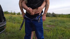 Zona901: Macecha honí mého ptáka do výstřiku na poli