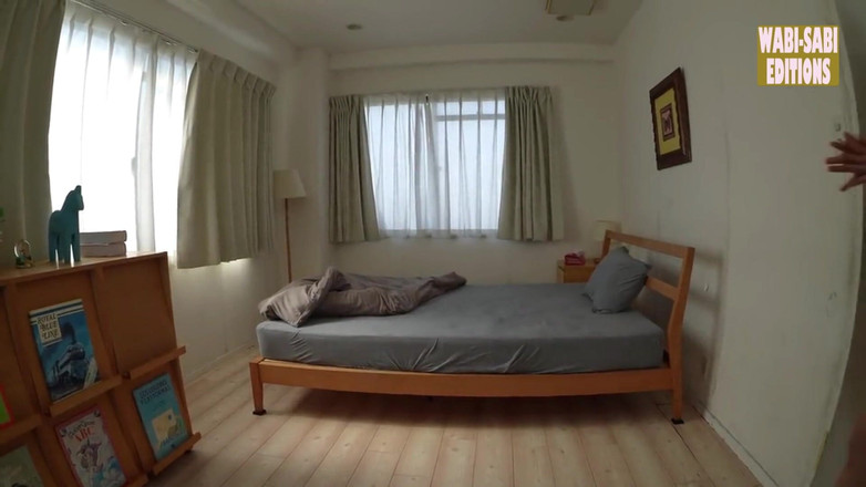 Wabi-Sabi Editions: Hitte Spiraal stijgt als een getrouwde weelderige schoonheid haar gewaagde,...