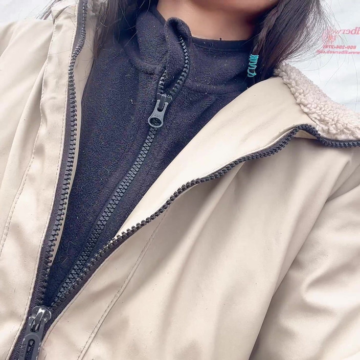 sweethanajapanese: Go Outside Then Pissing Pussy Show up