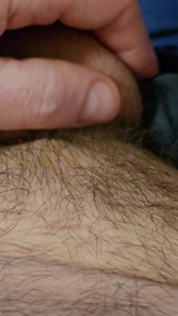 Gran polla y bola muy grande sacudidas con semen