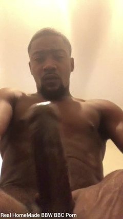 Big black cock BBCee: Pod Camvu Honění s mým velkým černým pérem Masivní výstřik
