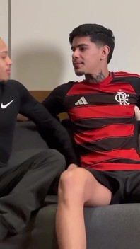 Grande pau fode apertado latino culo em pêlo