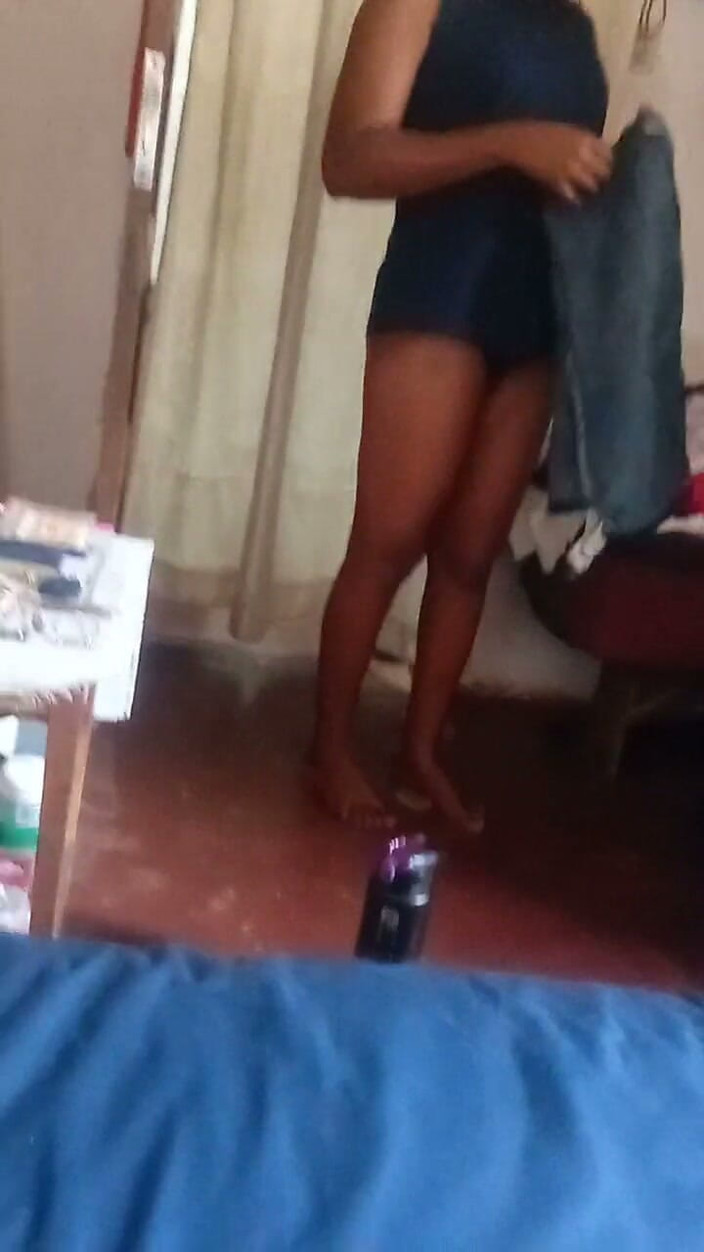 Dericky22: Natural African Brunette Showing Everything in the Bedroom