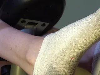 Dreamgirls Clips: Bella's Sweaty Workout Feet - (dreamgirls in Socks)