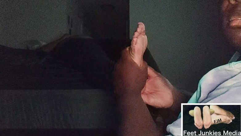 Foot Patrol: Carmel.milf.prettyfeet Po práci Zpocené stydké nohy uctívání n sání nohou