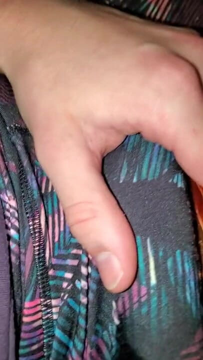 Paul Vandenbosch: Edging in leggings till my fat cock leaks