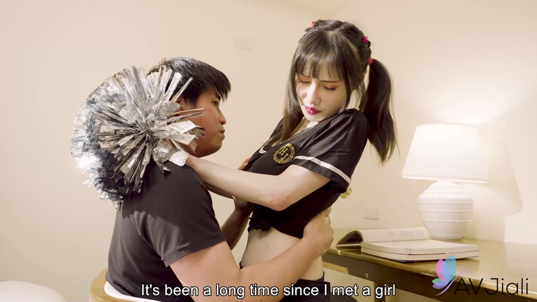 AV Jiali: Seksowna koleżanka z klasy z Tajwanu dopinguje swoją koleżankę z...