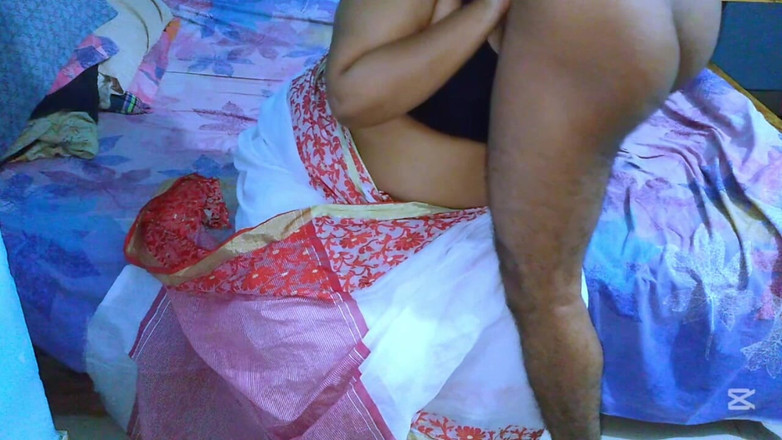 Aria Mia: Desi Hot Bhabhi podvádí manžela a šuká se starým přítelem - tamilský...
