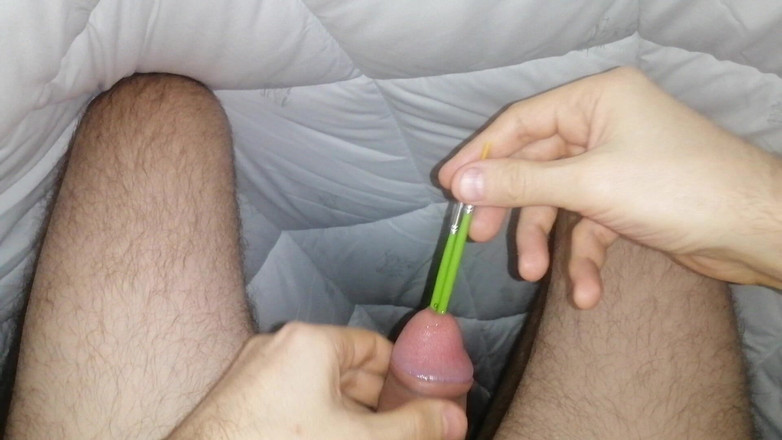 AlexDeSad: Inserisco delle spazzole nel mio pene. Allungamento uretrale