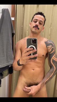 Jerking off in Fitting Room