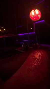 Waxplay on Leg