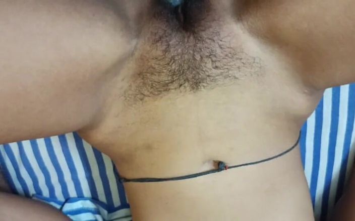 Playboy0: 印度20岁的女大学生在父母出城时被男友操