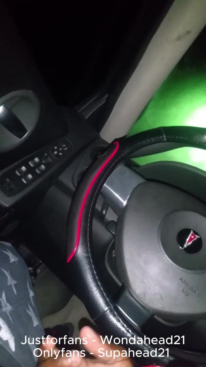 Wondahead21: Гетеро мужчины покидают клуб ради этой глотки