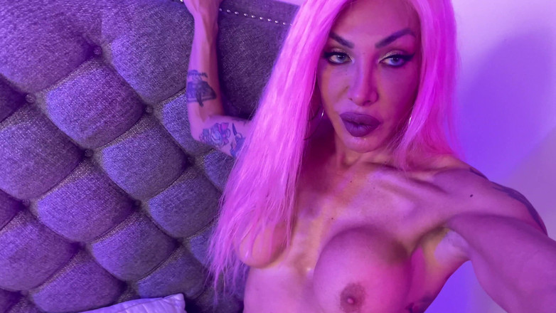 Eva Paradis: Eva paradis in heißen rosa haaren mit einem sub