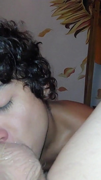 Une étudiante norvégienne essaye le sexe gay pour la première fois - guldbrand