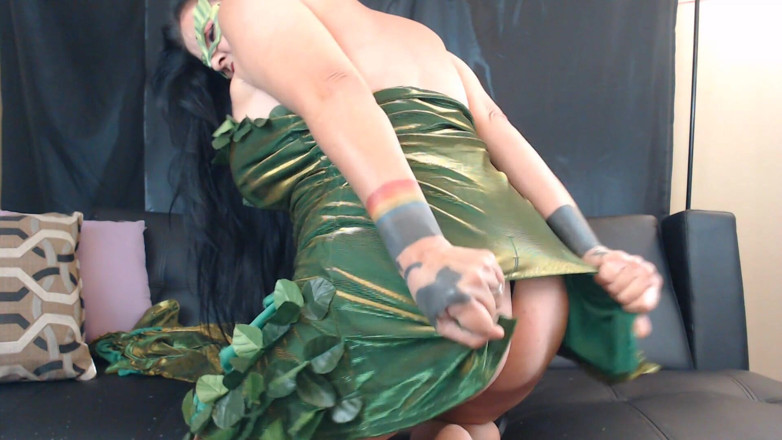 Abby Anna: Distrugerea Poison Ivy