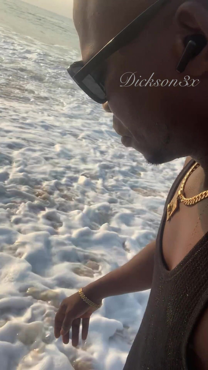 Dickass3x: Cześć fani nadal bawią się na plaży w C kotonu