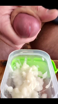 Xtreme Cum Drinking