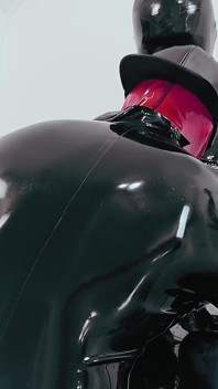 Red Edging [Videoclip pre-lansat]