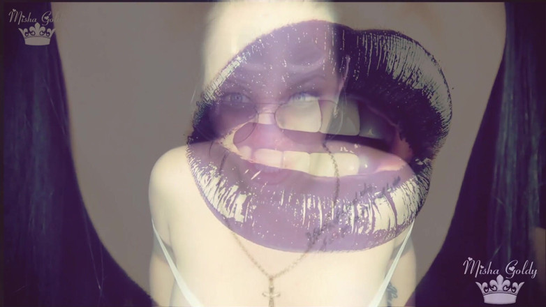 Goddess Misha Goldy: Labios brillantes y grandes tetas follan mente con instrucciones de...