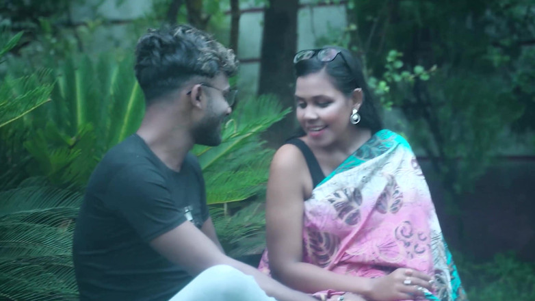 Daizo Premium: Desi Girlfriend Wants to Try First Time Sex with Boyfriend