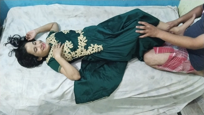 Indian Muslim Couple: Desi Wife Tanish Fatima Wild Morning Mood She Couldn’t Resist...
