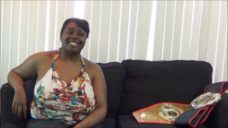 D starr entertainment: 흑인 대물 자지와 섹스하는 홈 비디오