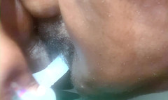 VVenus1994: La grassa bbw venus Sarutobi in una posizione accovacciata della...