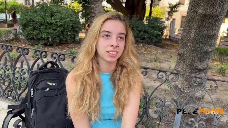 PepePorn: Irina hat noch nie einen porno-schwanz probiert! Dieses 18-jährige schätzchen hat...
