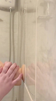 Bbw rommelig plezier met een dildo