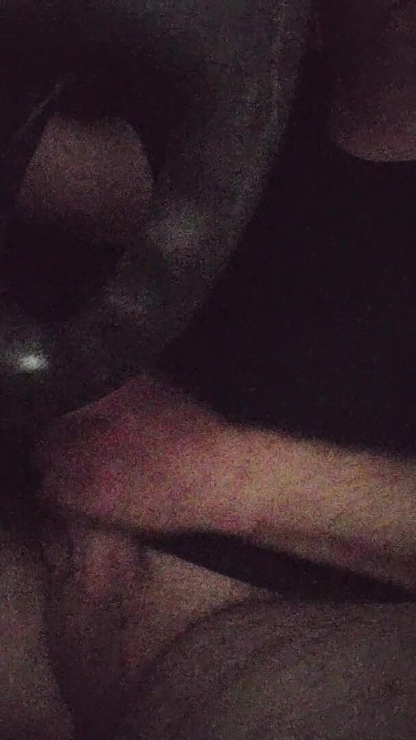 Incredible Dick: Napalony facet szarpie się w ciężarówce 2