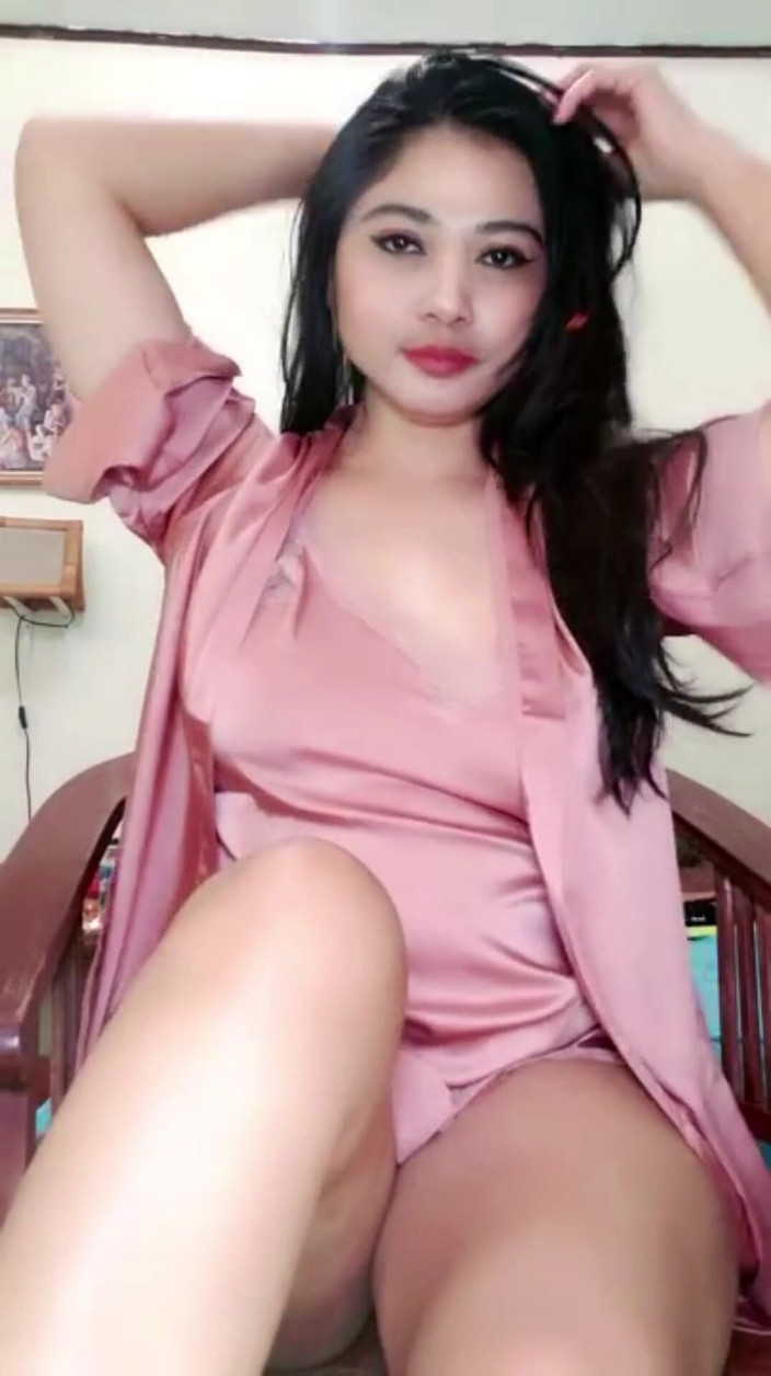Hotindo: Horny Girl Masturbates Very Naughty on Call