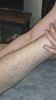Marido Infiel Recibe Masaje Gay a Pelo - La Esposa Nunca Sabe Sobre El Final Feliz