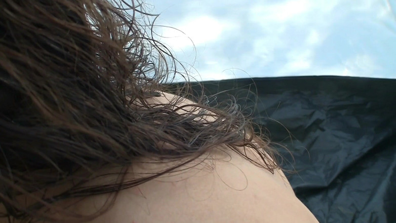 Dirty fantasy: Cuatro hermanastras en un viaje de campamento tienen sexo lésbico...