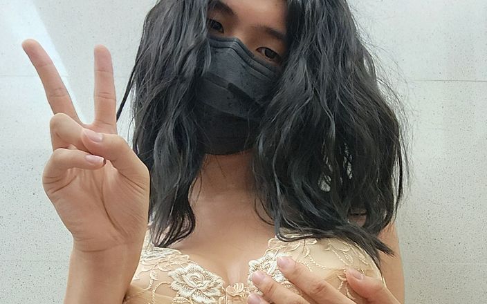 NotAFuta: Public Toilet Gallery 1 (read Description)