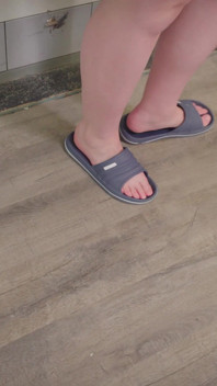 Komm in Meine Schmutzige Stinkende Socke - Clara Dee Schmutzige Füße, Wichsanleitung