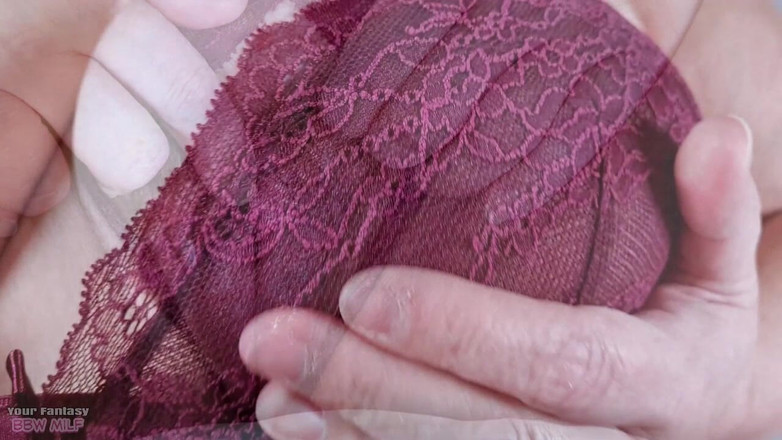 BBW_Wife: Lace lingerie toket besar dan memek berbulu - tonton aku bermain...