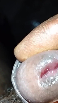 Cock in V