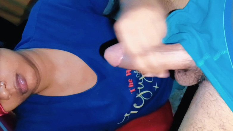 Sexy_girl_nehu: Desi przyrodnia siostra włożyła dewar wielki penis w jej gardle....