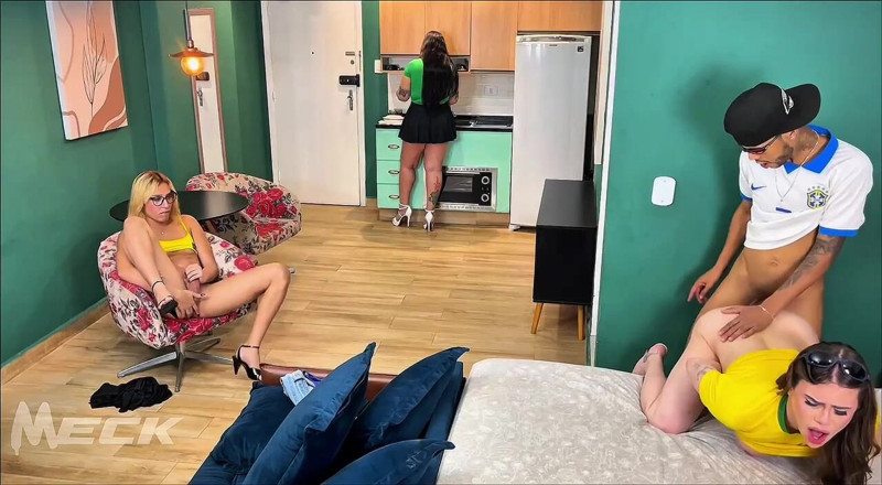 Meck Meck: Dvě děvky milují riskantní, perverzní sex a střídají se na...