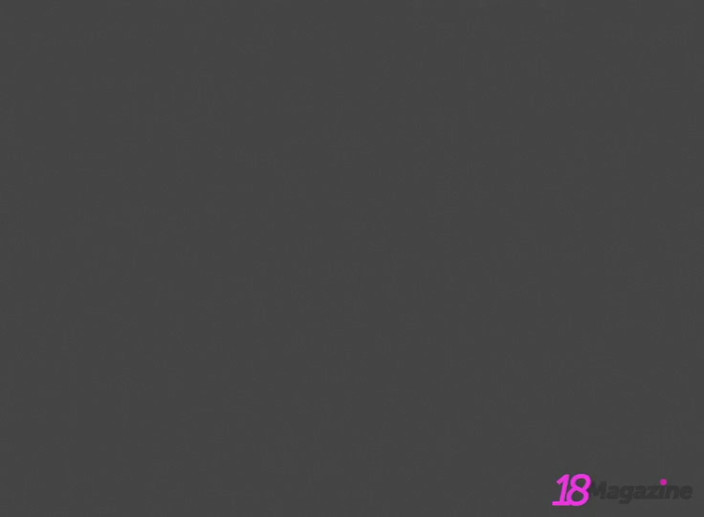 18Magazine: Vollbusige Katie Fey spielt mit ihren titten und muschi im...