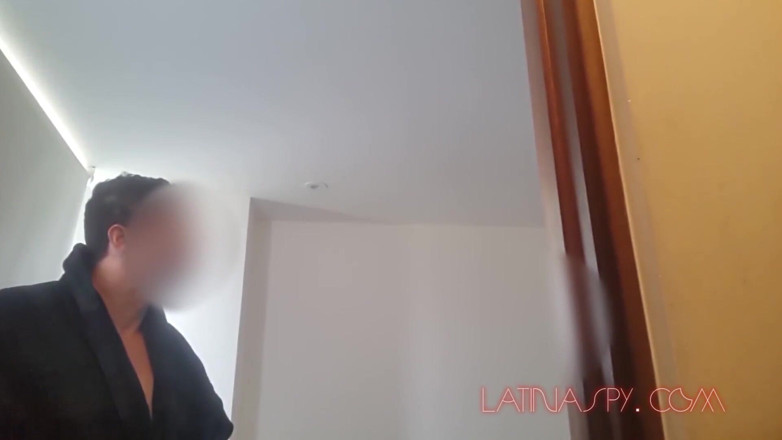 Latinaspy: Ep10 Servizi di pulizia con enormi meloni parte 1