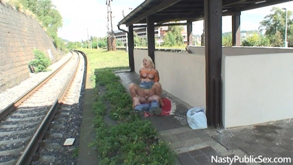Nasty Public Sex: Làm tình nơi công cộng hư hỏng - diễn viên khiêu...