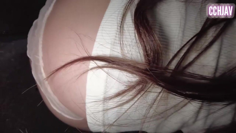Chubby Curvy Hentai JAV: 색으로 칠해진 매력적인 아름다움은 장난스러운 애타게 도시를 대담하게 산책합니다. - a