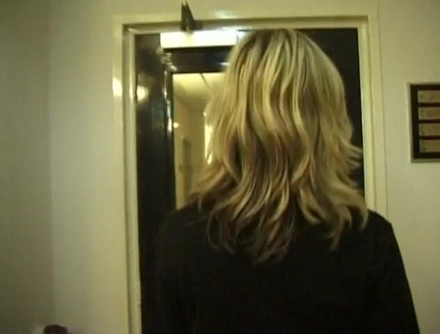 Flash Model Amateurs: Nasty blonde girl pissing in the bathroom