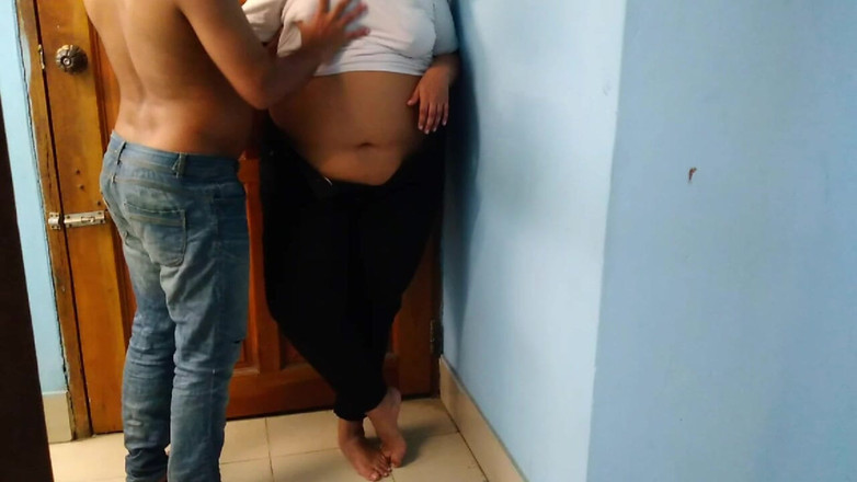 Aria Mia: Pago la matrigna della mia amica araba con una inculata...