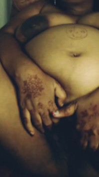 Pregnent Lady Playing Pussy with Nude Show.