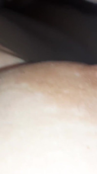 Sexy lesbická trojka s lízáním, líbáním, sáním, kousáním bradavek
