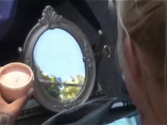 Radical: Seks anal dan crot di mulut