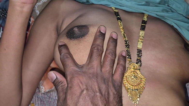 Desi telugu couple: Indian Bhabi Homemade Sex Video Fucking by Her Husband